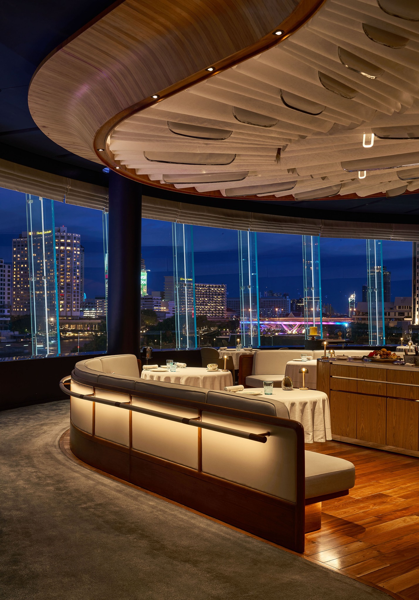 bluebyalainducasse(1)